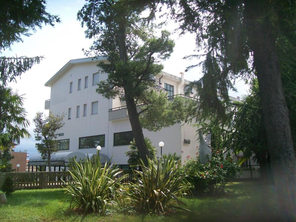 Hotel Du Parc Atri Eksteriør billede